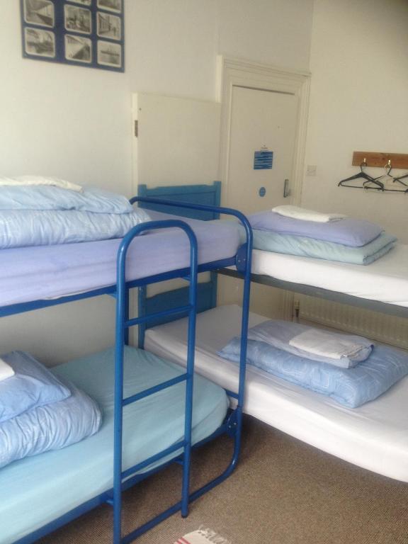 Causeway Coast Independent Hostel Portstewart Room photo