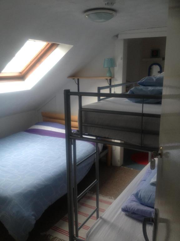 Causeway Coast Independent Hostel Portstewart Room photo